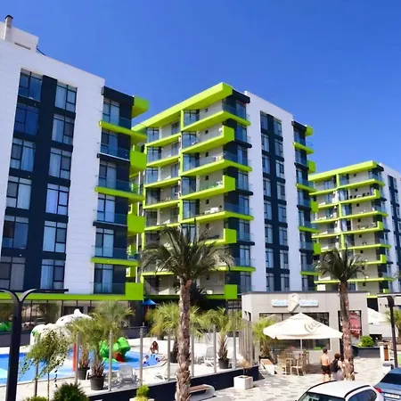 Appartement Luxury Family Azizi - Pool & Promenada Năvodari