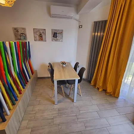 Luxury Family Azizi - Pool & Promenada Appartement *