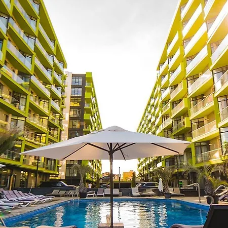 Luxury Family Azizi - Pool & Promenada Appartement