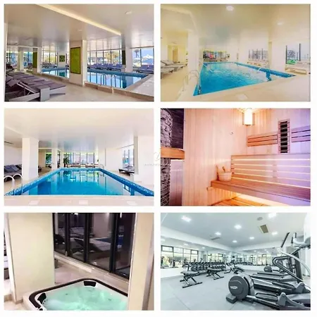 Luxury Family Azizi - Pool & Promenada * Năvodari
