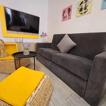 Luxury Family Azizi - Pool & Promenada Appartement