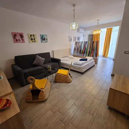 Luxury Family Azizi - Pool & Promenada Năvodari